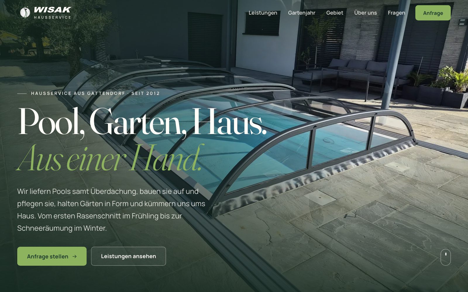 Website des Hausservice-Betriebs am Rechner